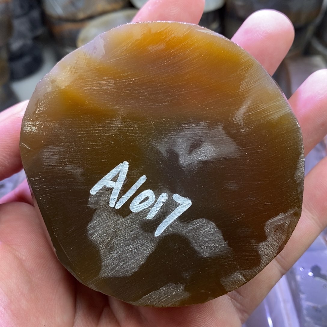 绿***深定制玛瑙定制玛瑙手镯不退