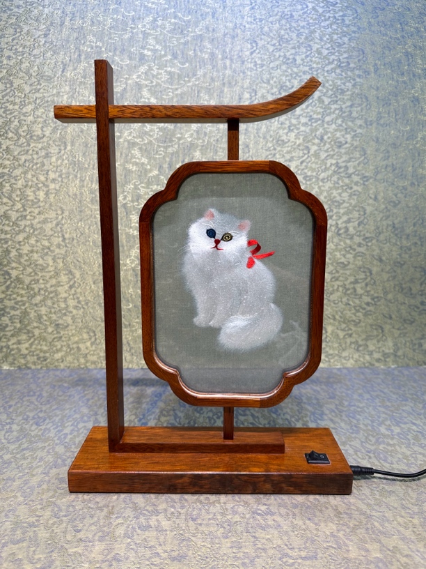 苏绣摆件波斯猫台灯高度38左右宽度26左右