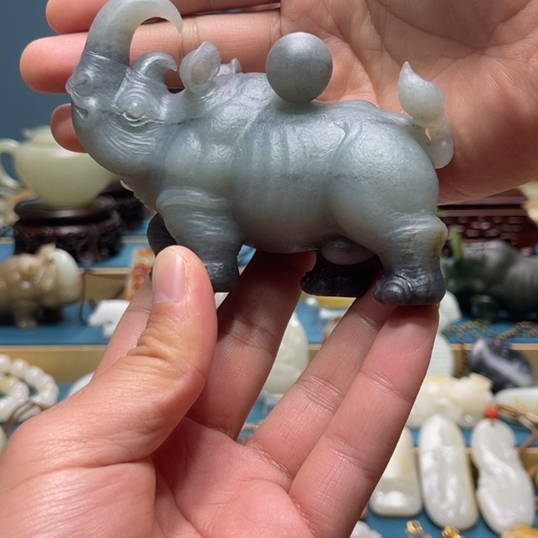 爱***倪和田玉未镶嵌挂件