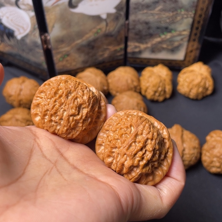 把件文玩核桃39.5血麒麟