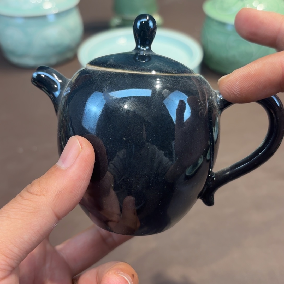 杯龙泉青瓷茶具微瑕