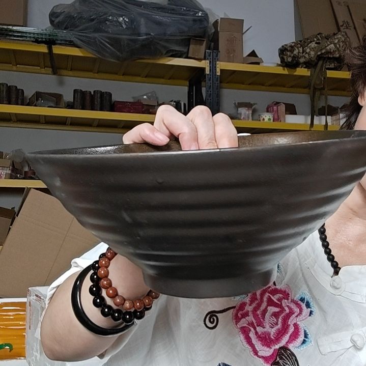 泗水砭石文化馆老虎石斗笠碗