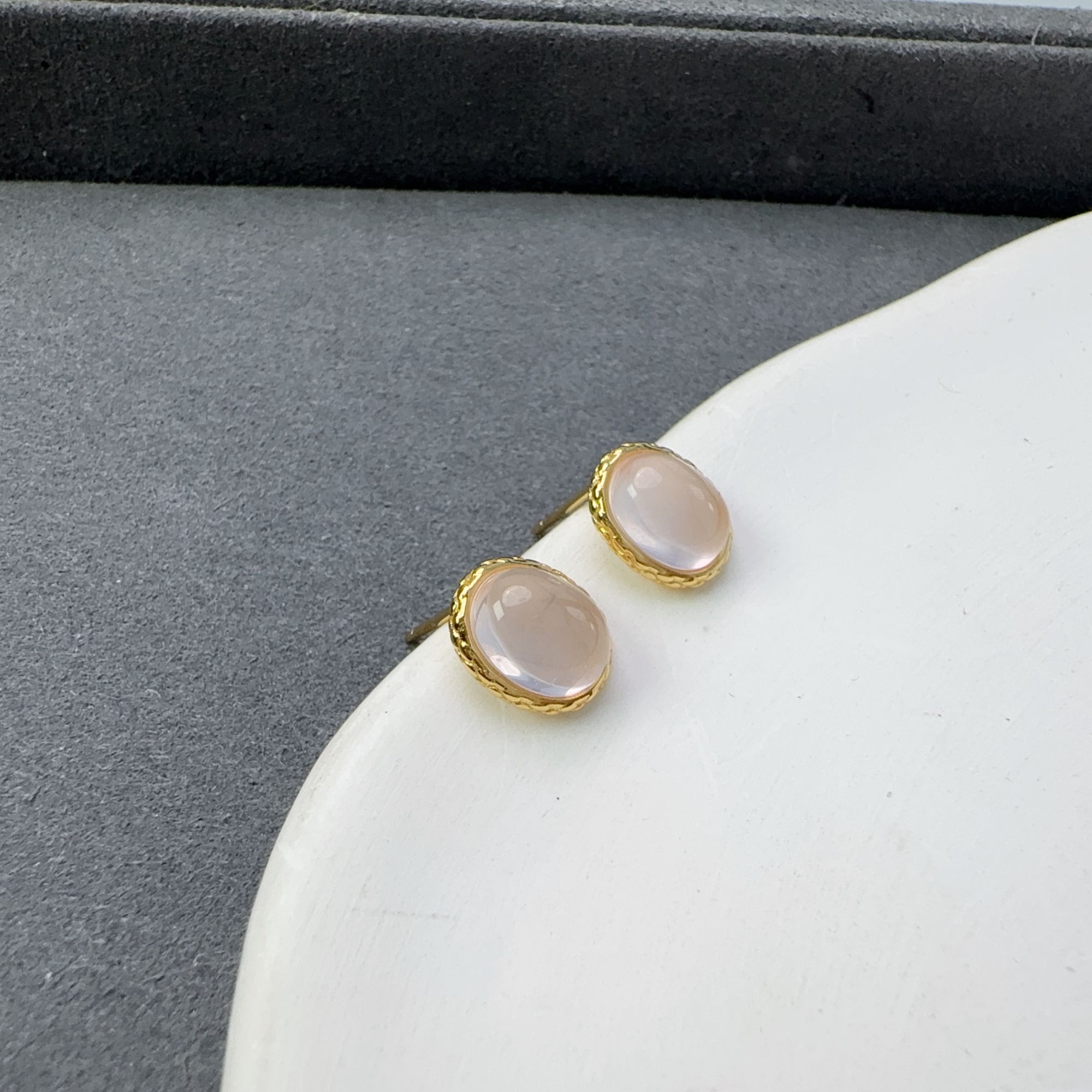 精品粉水晶耳钉S925银