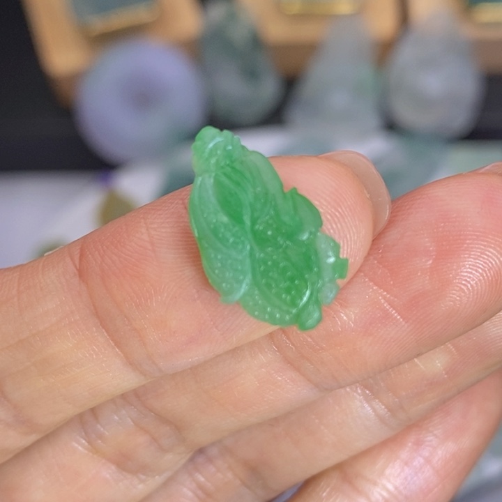 定制翡翠未镶嵌白菜
