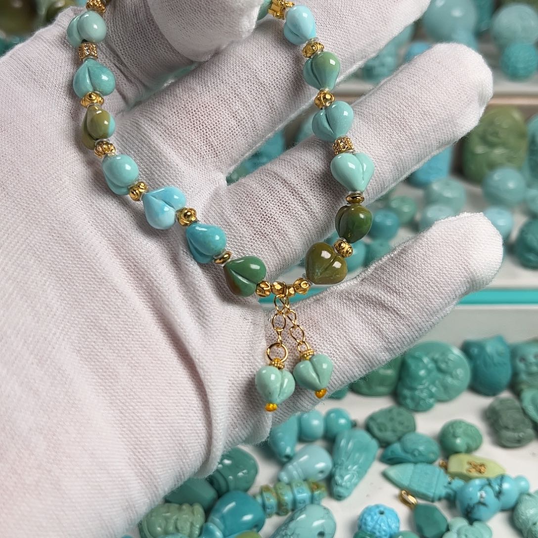 绿松石未镶嵌珠宝奇石