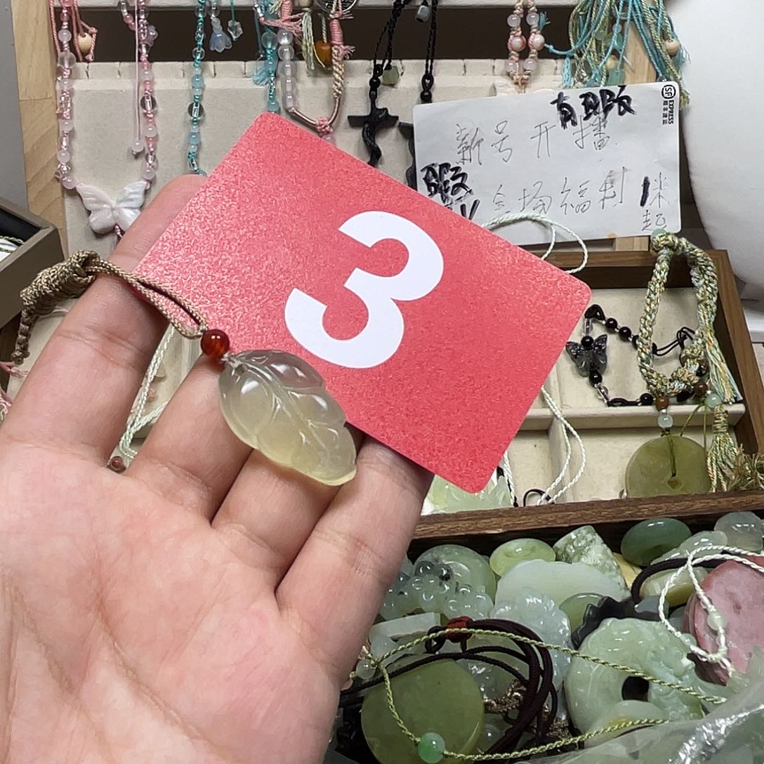 蛇纹石玉合金颈饰