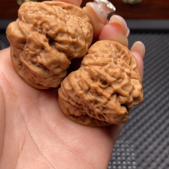 文玩核桃吊坠43.5全品蛤蟆头