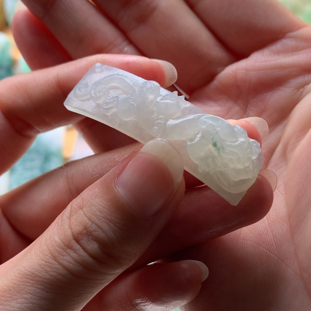 定制翡翠未镶嵌仿古龙