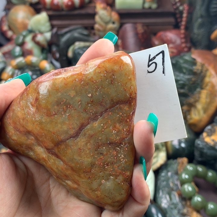 岫岩河磨玉（透闪石质玉）把件未镶嵌