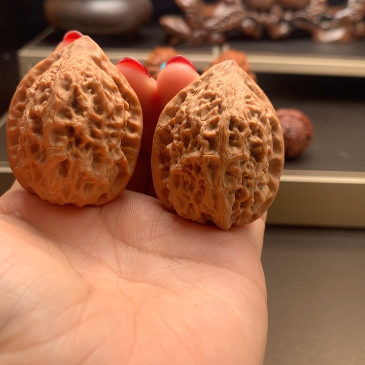 文玩核桃吊坠为****l沈鸡