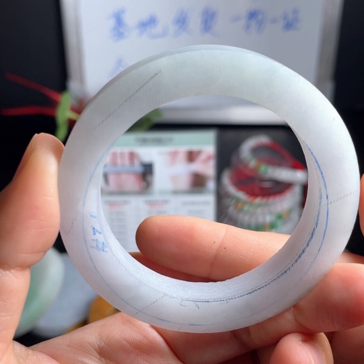 定制翡翠手镯未镶嵌手镯