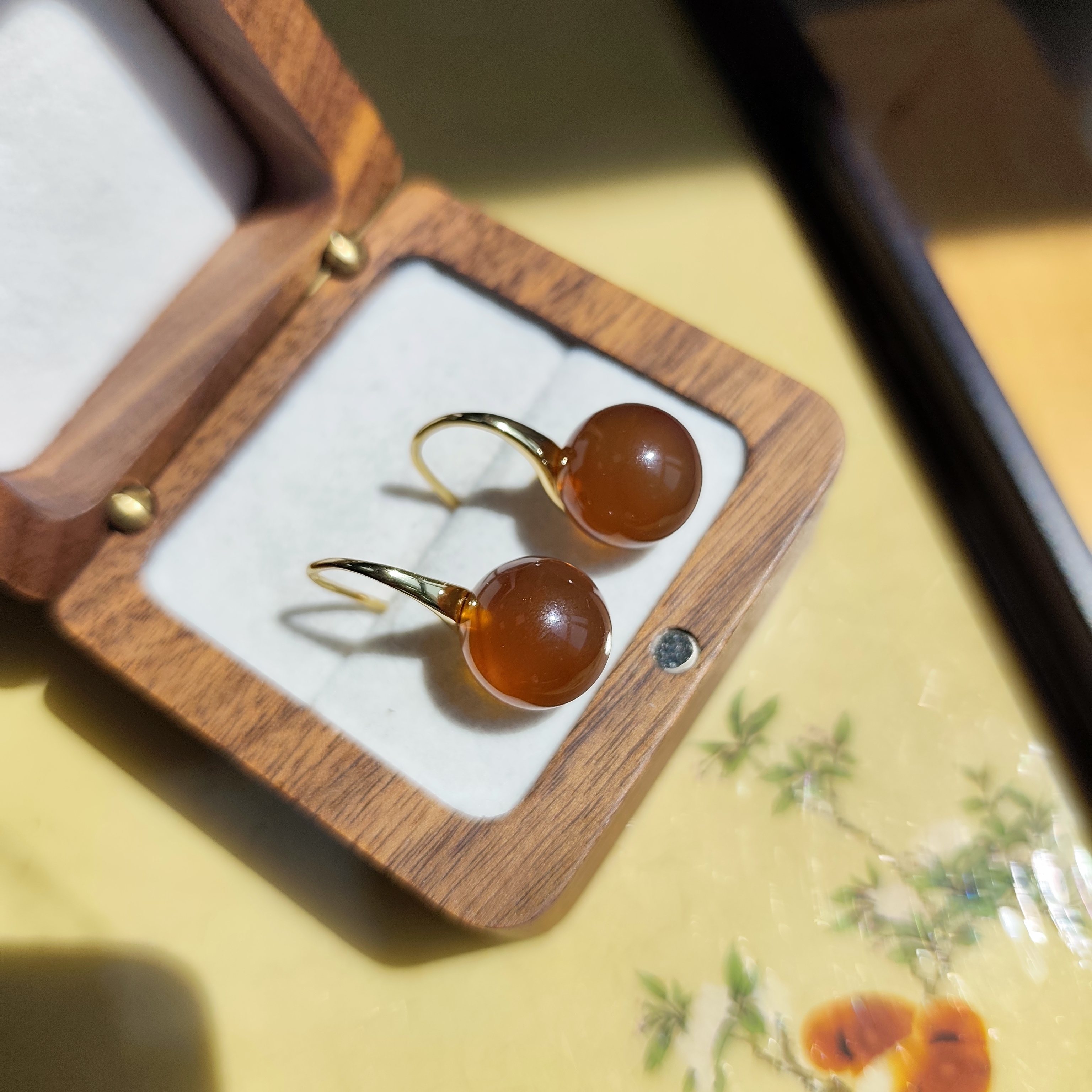 天然琥珀耳环高跟鞋款12mm+B0136