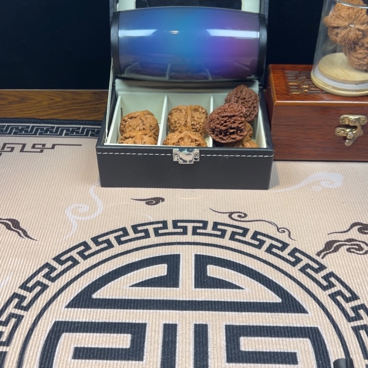 舍***全吊坠文玩核桃随机福袋
