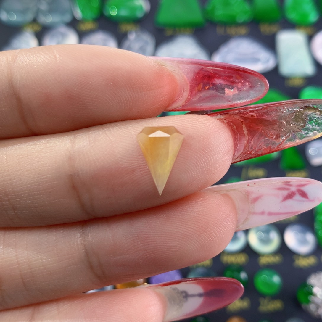 翡翠颈饰未镶嵌纯天然缅甸翡翠A货