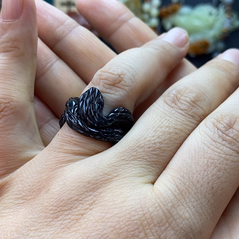 【闪购商品】蛇纹石玉戒指未镶嵌