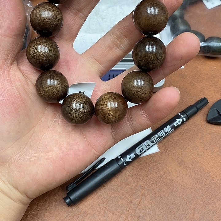 鲁***哥沉香沉香香囊爱你