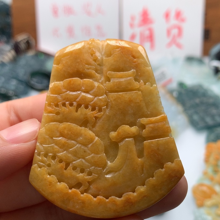 翡翠颈饰未镶嵌保真天然A货翡翠