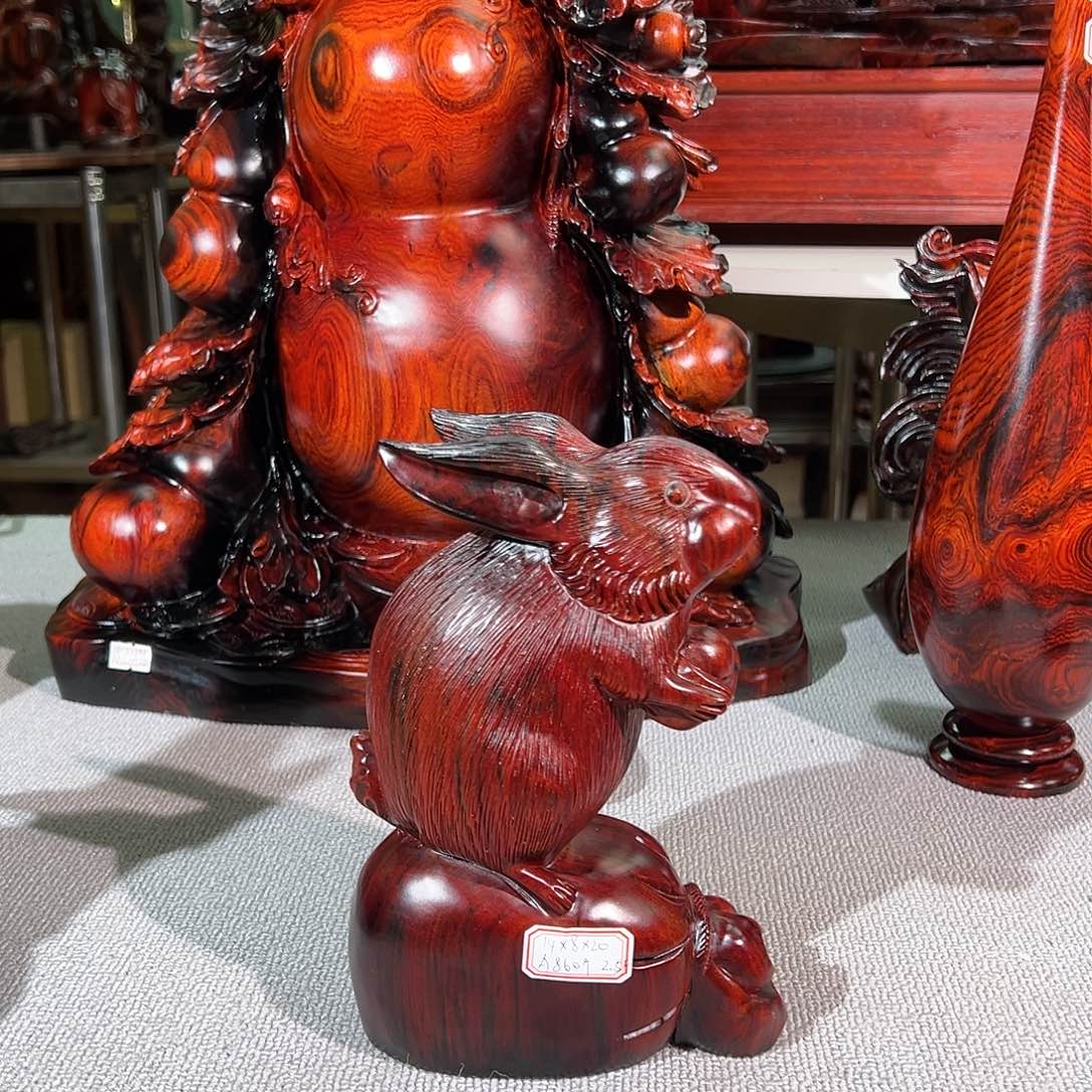 木老挝大红酸枝玉兔