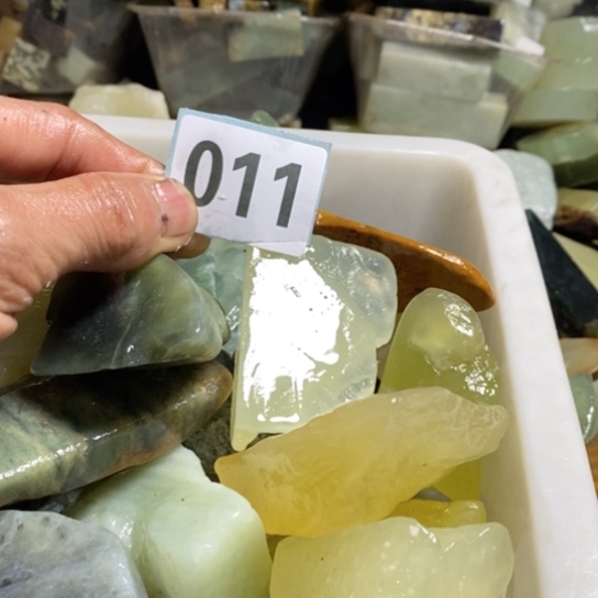 【闪购商品】未镶嵌蛇纹石玉珠宝玉器