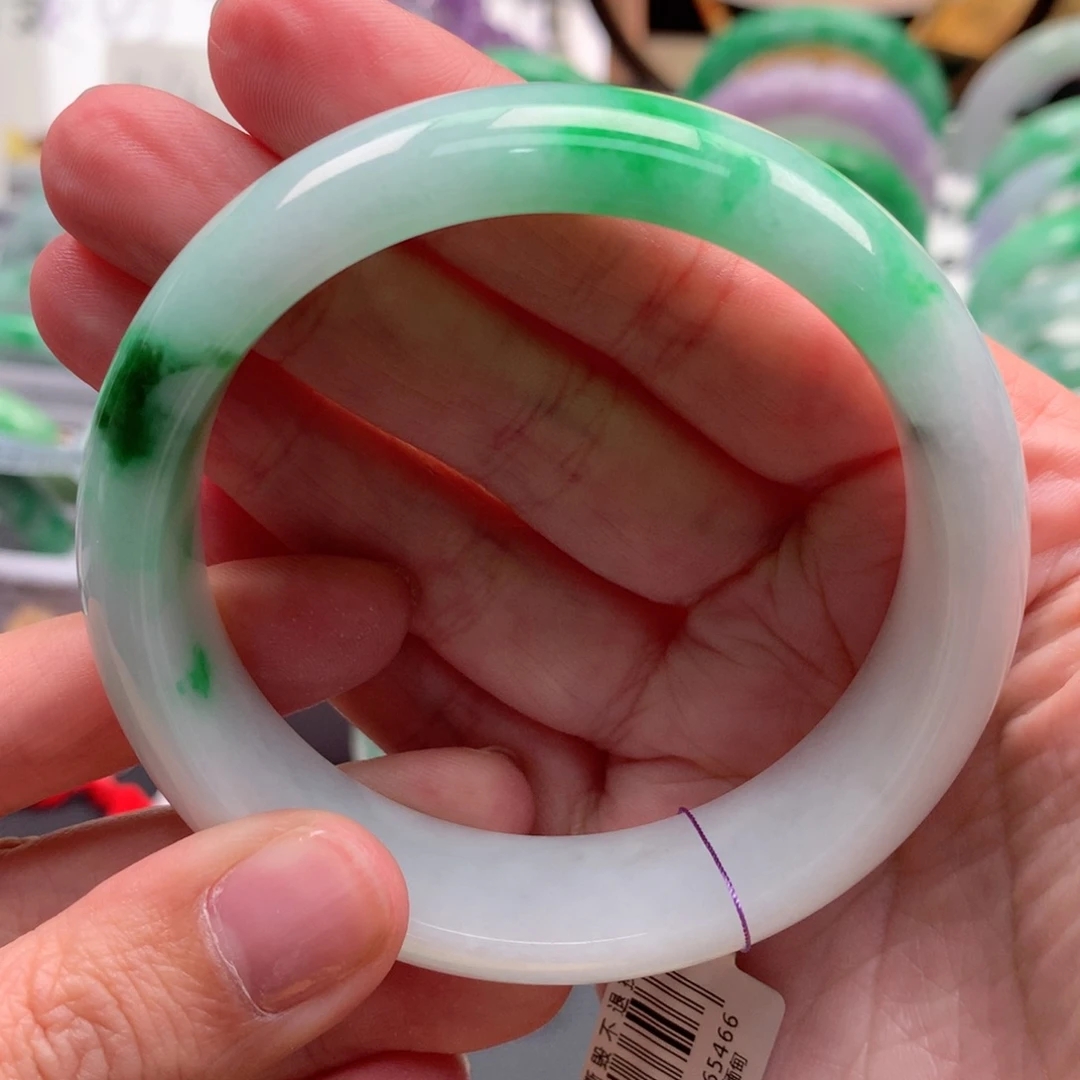 白底青 大圈口 宽版 无瑕 缅甸A货翡翠手镯 