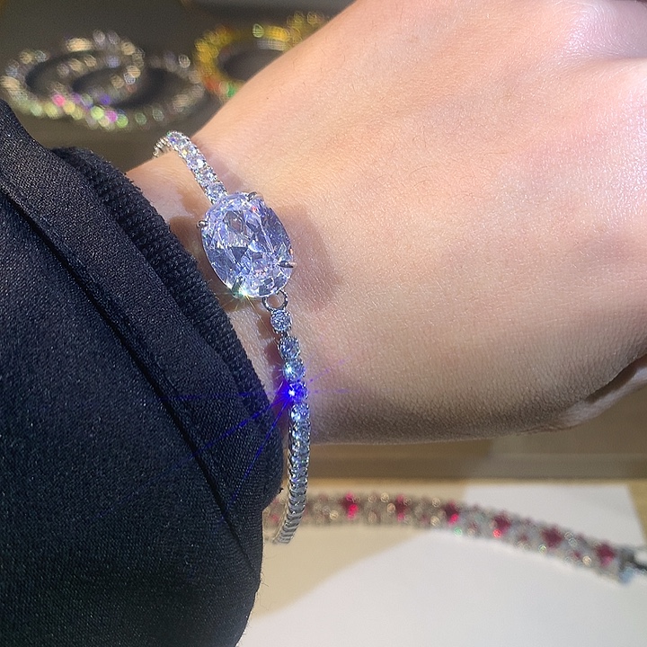 非金属38手链。              