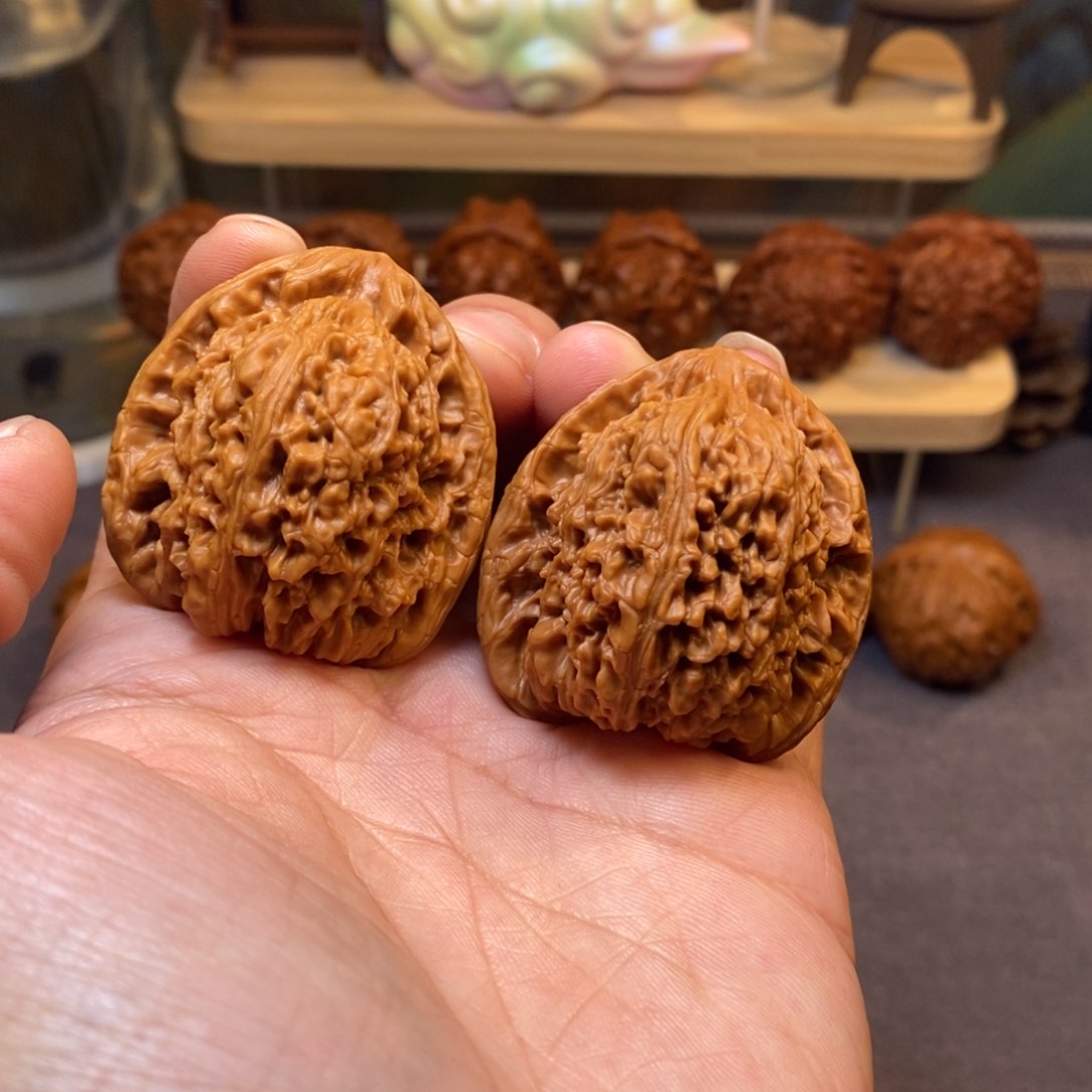 文玩核桃把件39尺涿鹿老树高炮南疆石