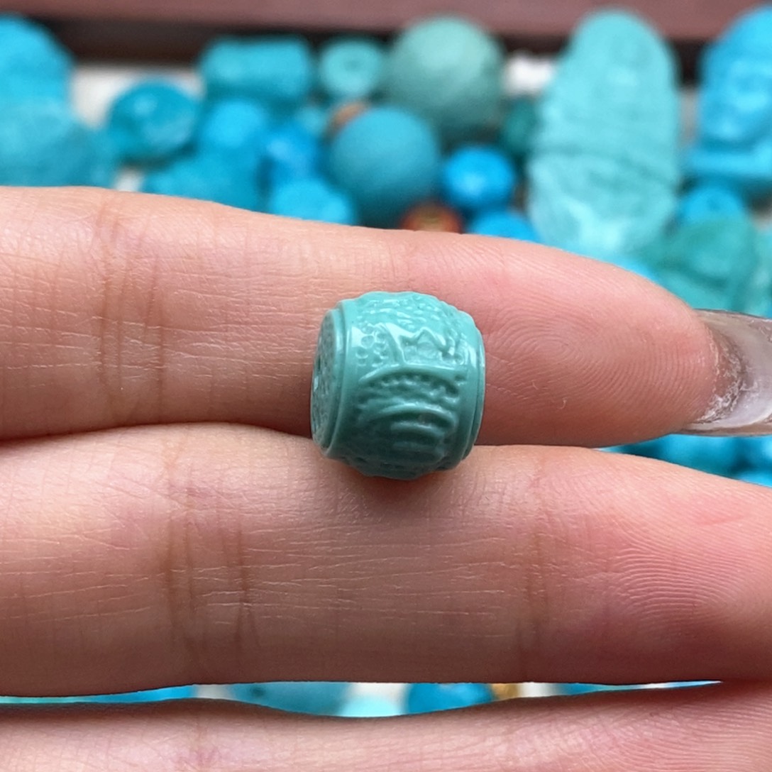 绿松石颈饰未镶嵌