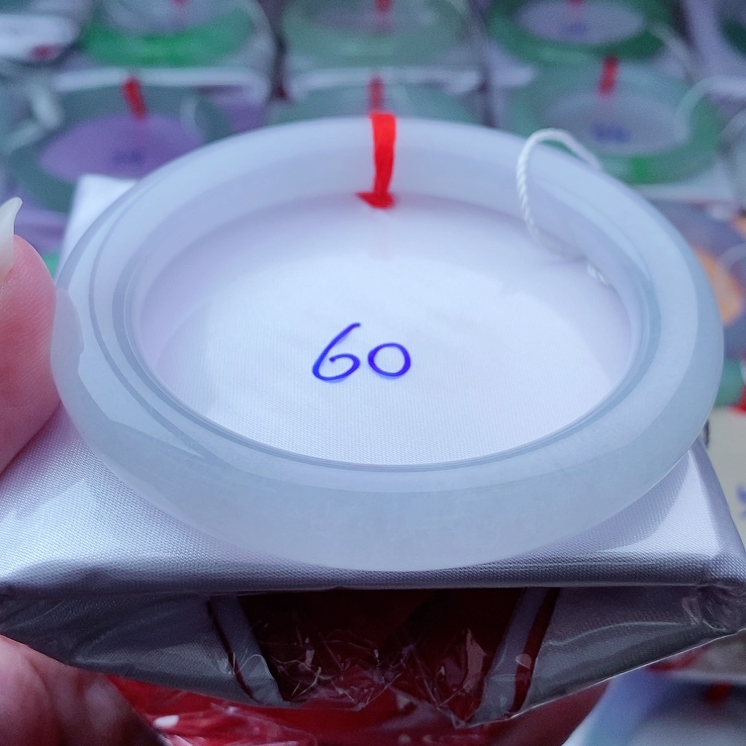 翡翠手镯（圆镯）未镶嵌y**a0703冰透冰胶冰清玉洁