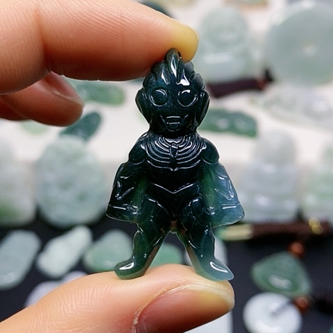 翡翠颈饰未镶嵌吊坠