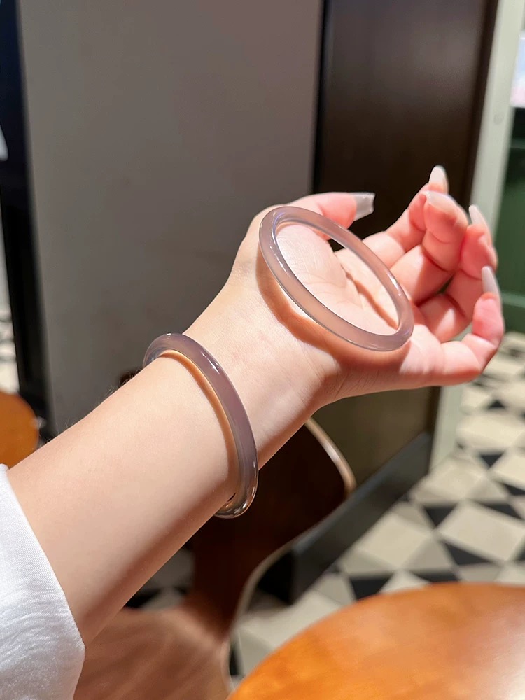 天然冰种烟灰玛瑙手镯 叮当手镯