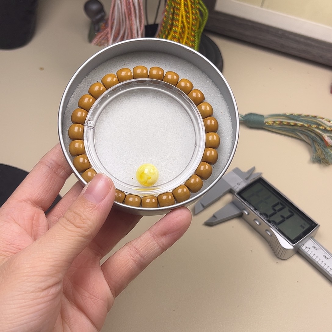 ****？手串猴头核桃全品9.0左右直切