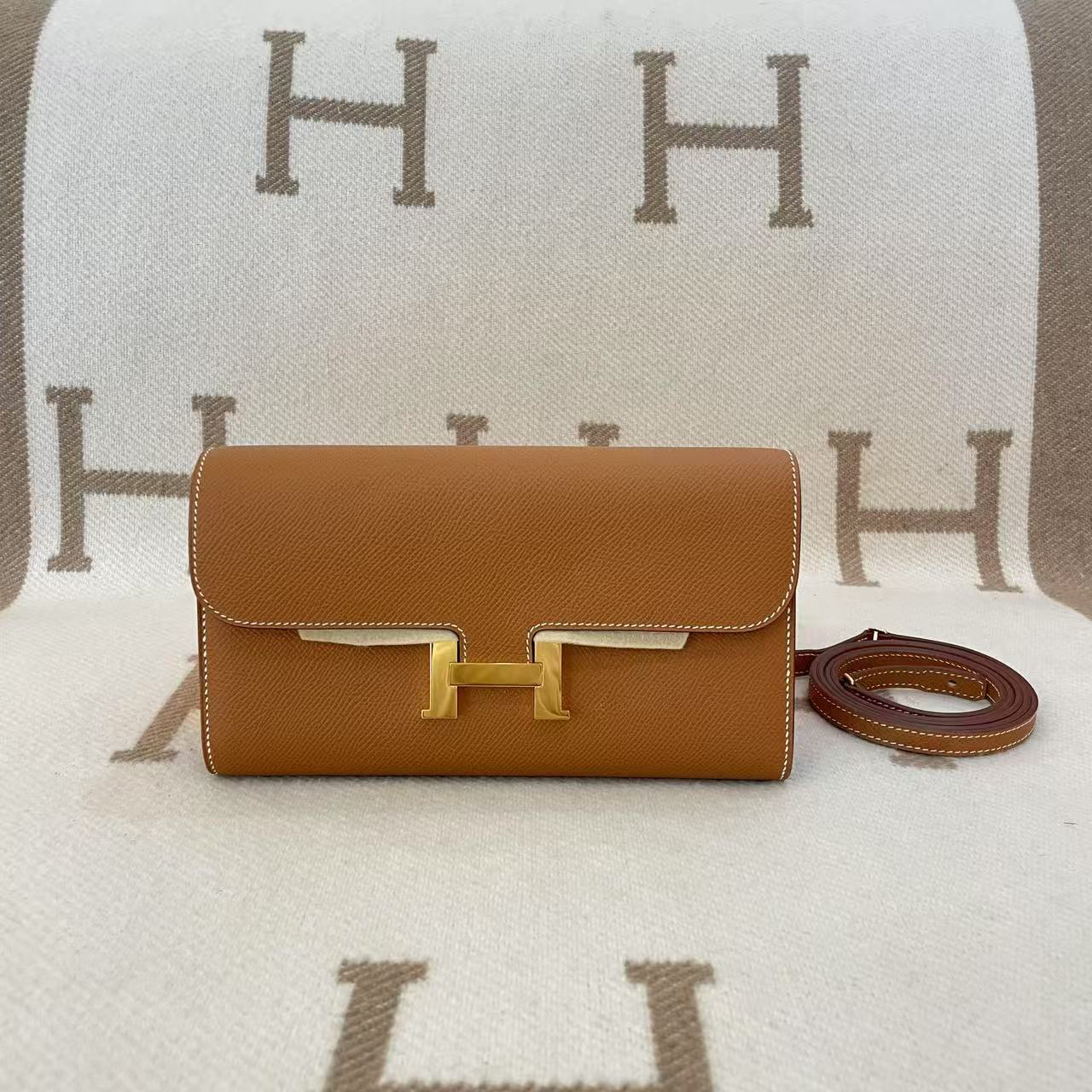 99新 Hermes/爱马仕 康康 constance to go Ue皮 金棕0210m0 