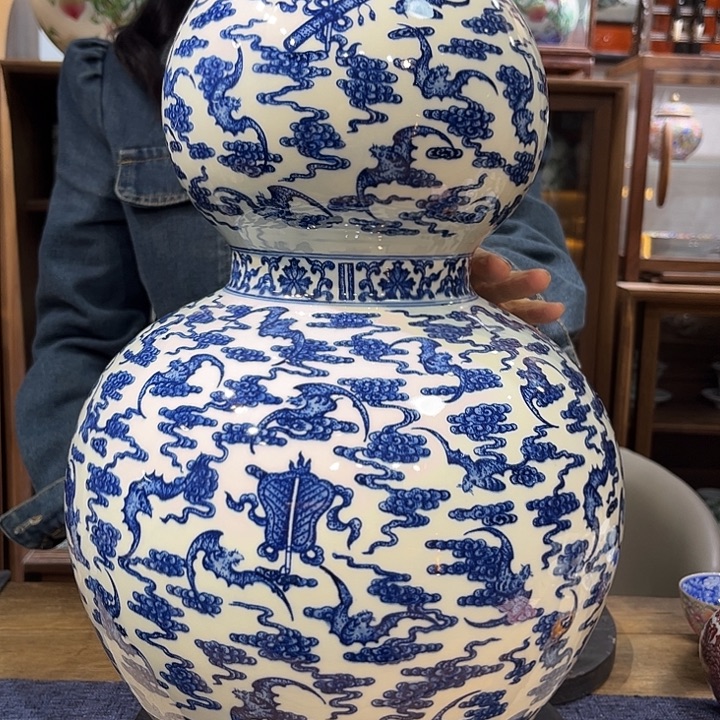 瓶瓷青花云蝠暗八仙葫芦瓶