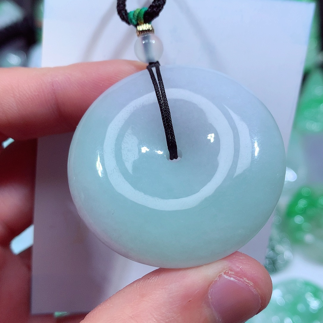 翡翠颈饰未镶嵌缅甸翡翠