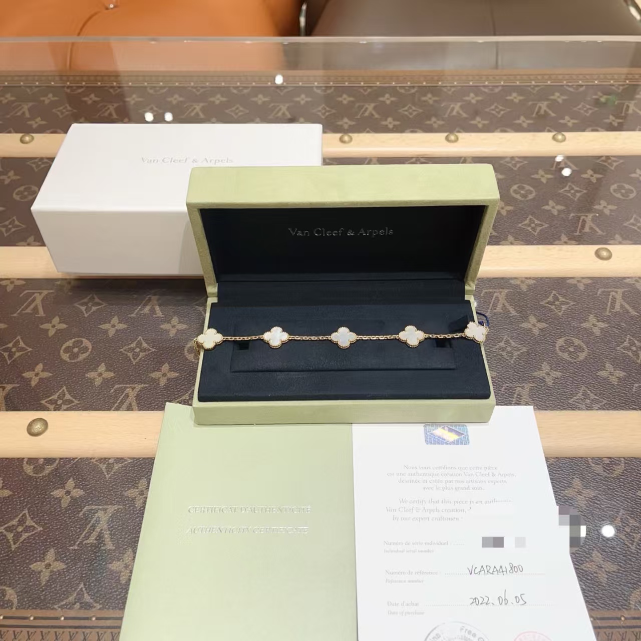 99新 梵克雅宝 白贝母五花手链 链长19cm 工价40300