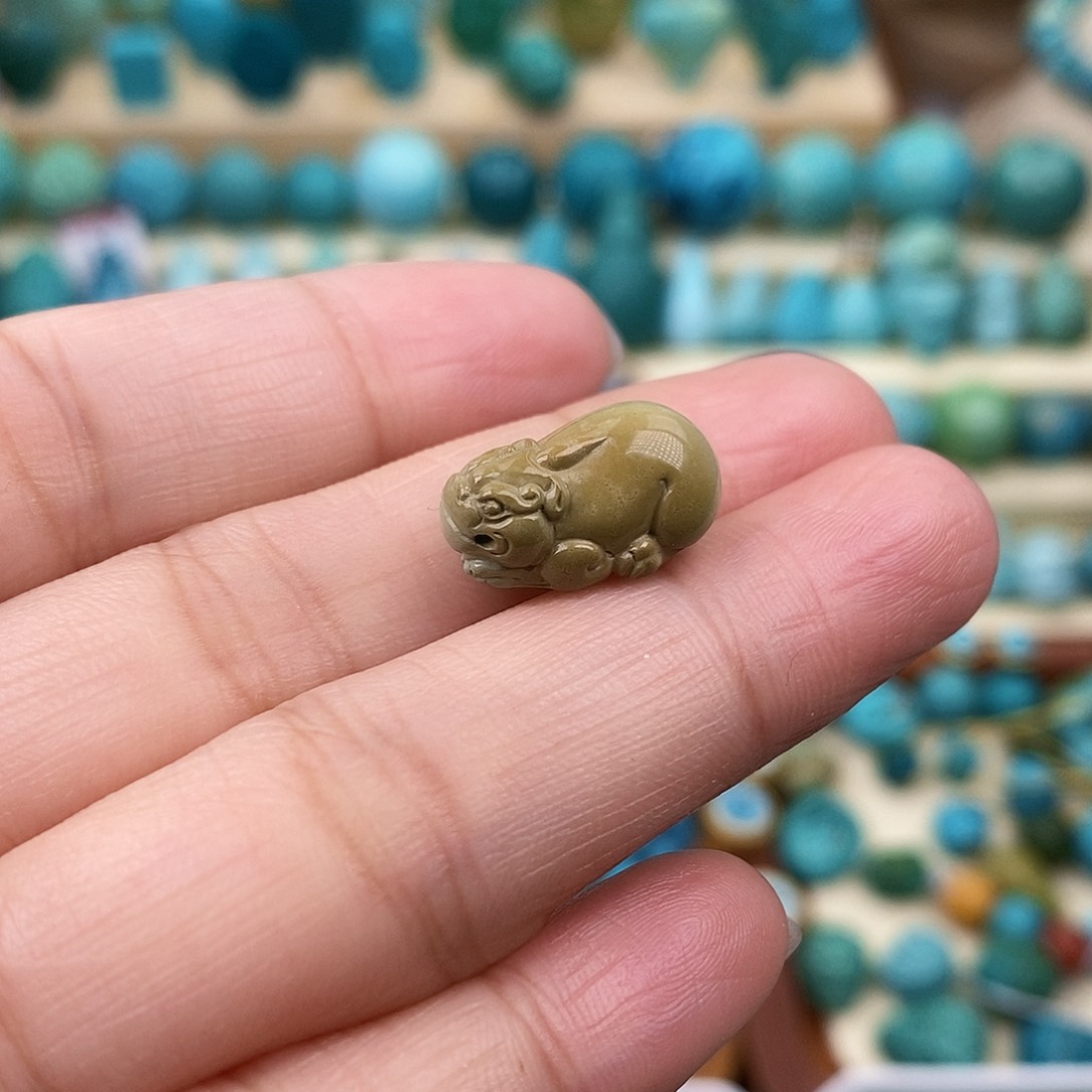 绿松石珠宝奇石未镶嵌