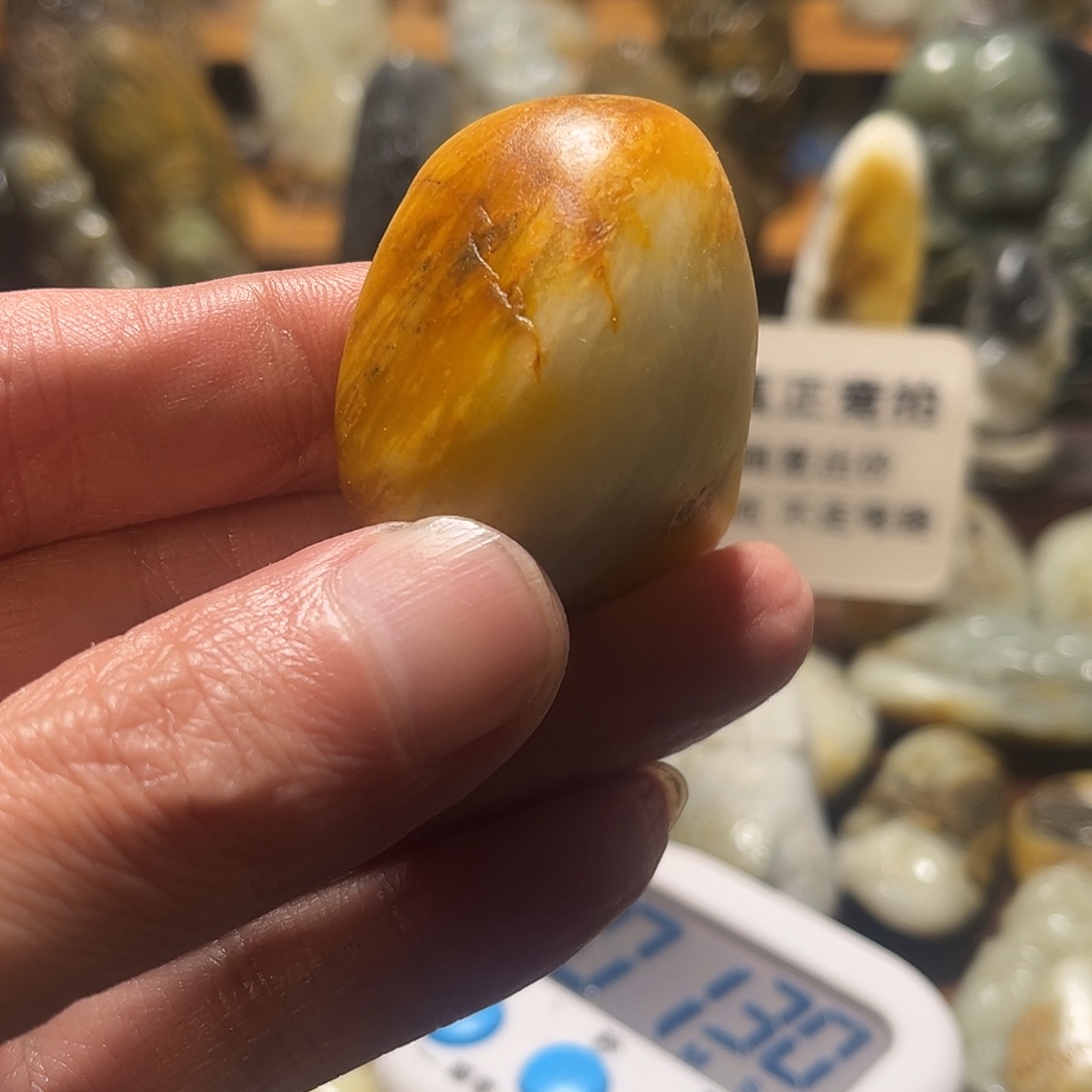 武***啟和田玉未镶嵌颈饰