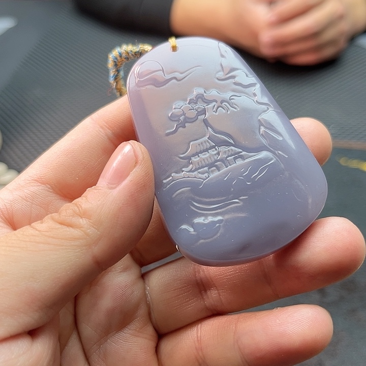 和田玉（糖玉）颈饰未镶嵌啊啊