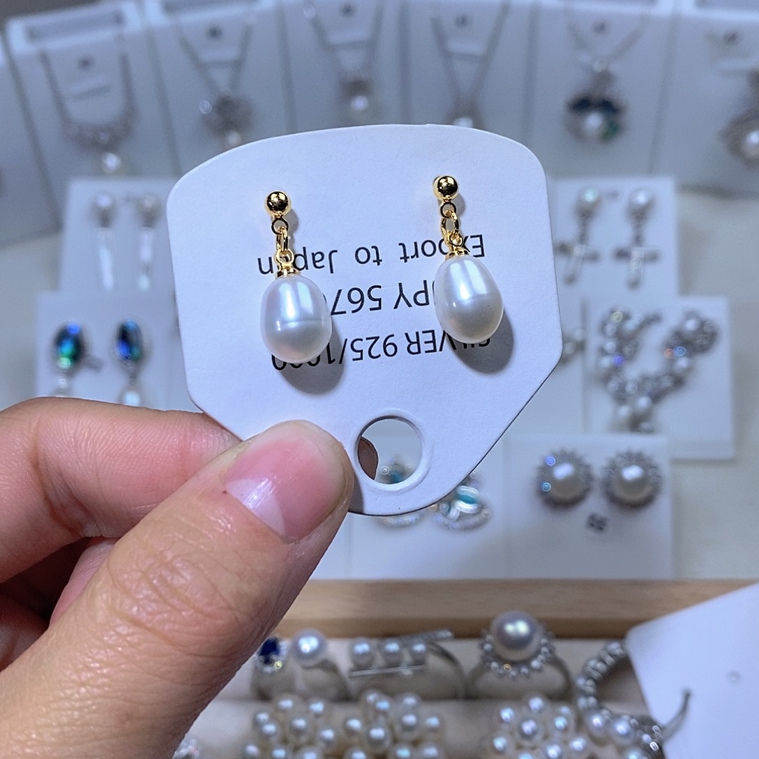 耳饰未镶嵌淡水珍珠