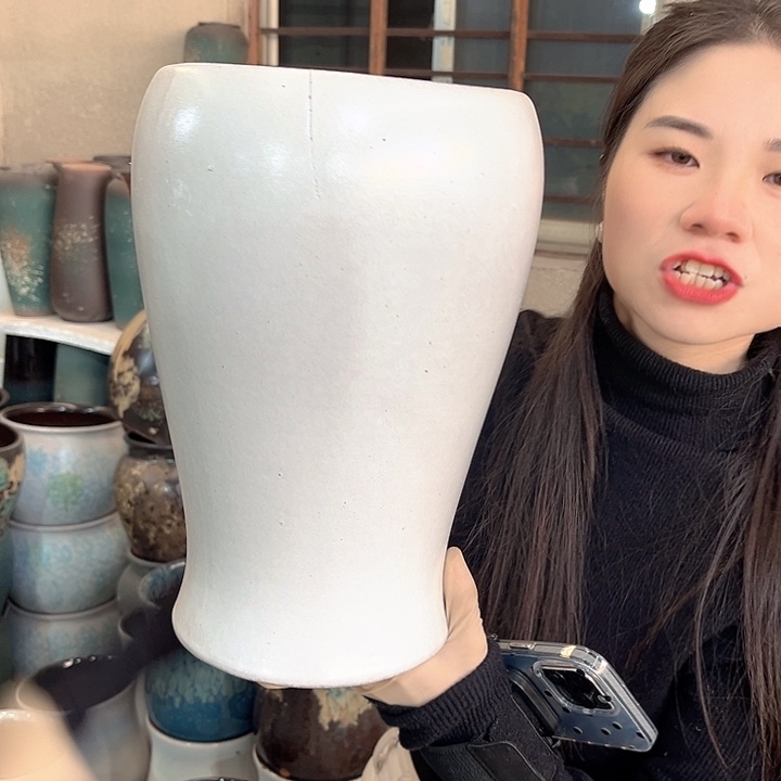 瑕疵口18高32花盆……