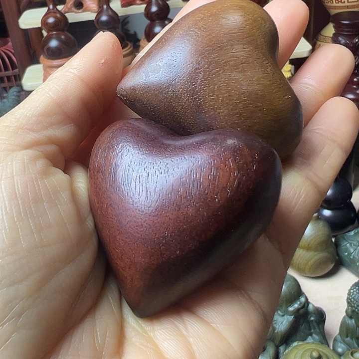 小爱心手把件实木