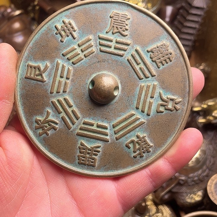 诚信经营铜器摆件