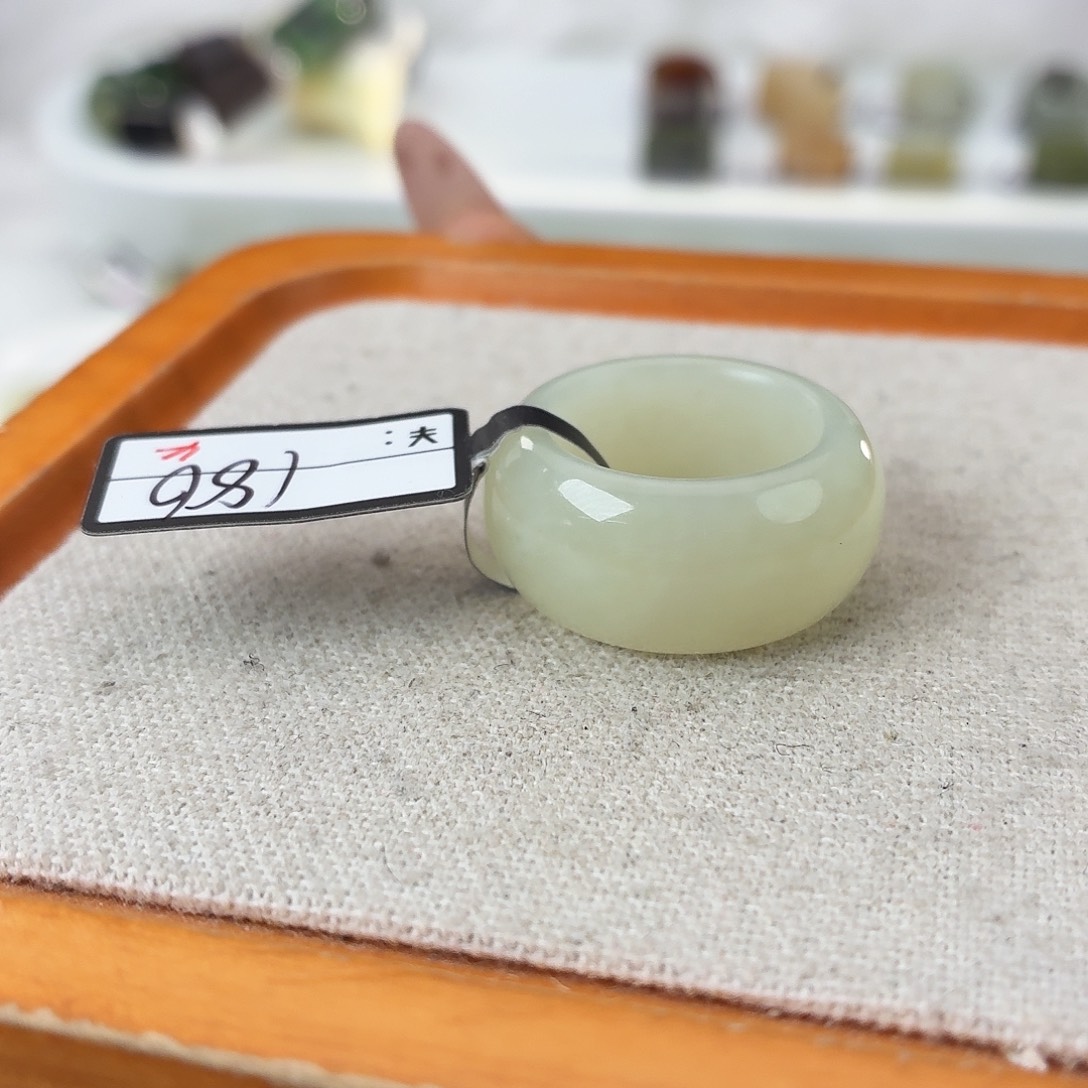 和田玉未镶嵌戒指c29清水轮胎17.5不退换