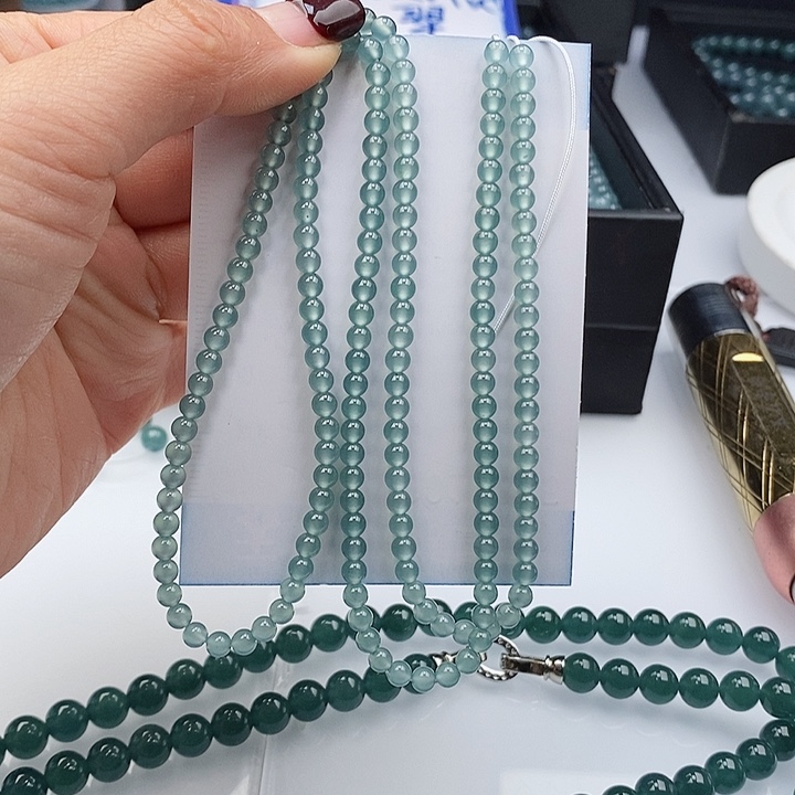 翡翠手链未镶嵌?**?散珠多样