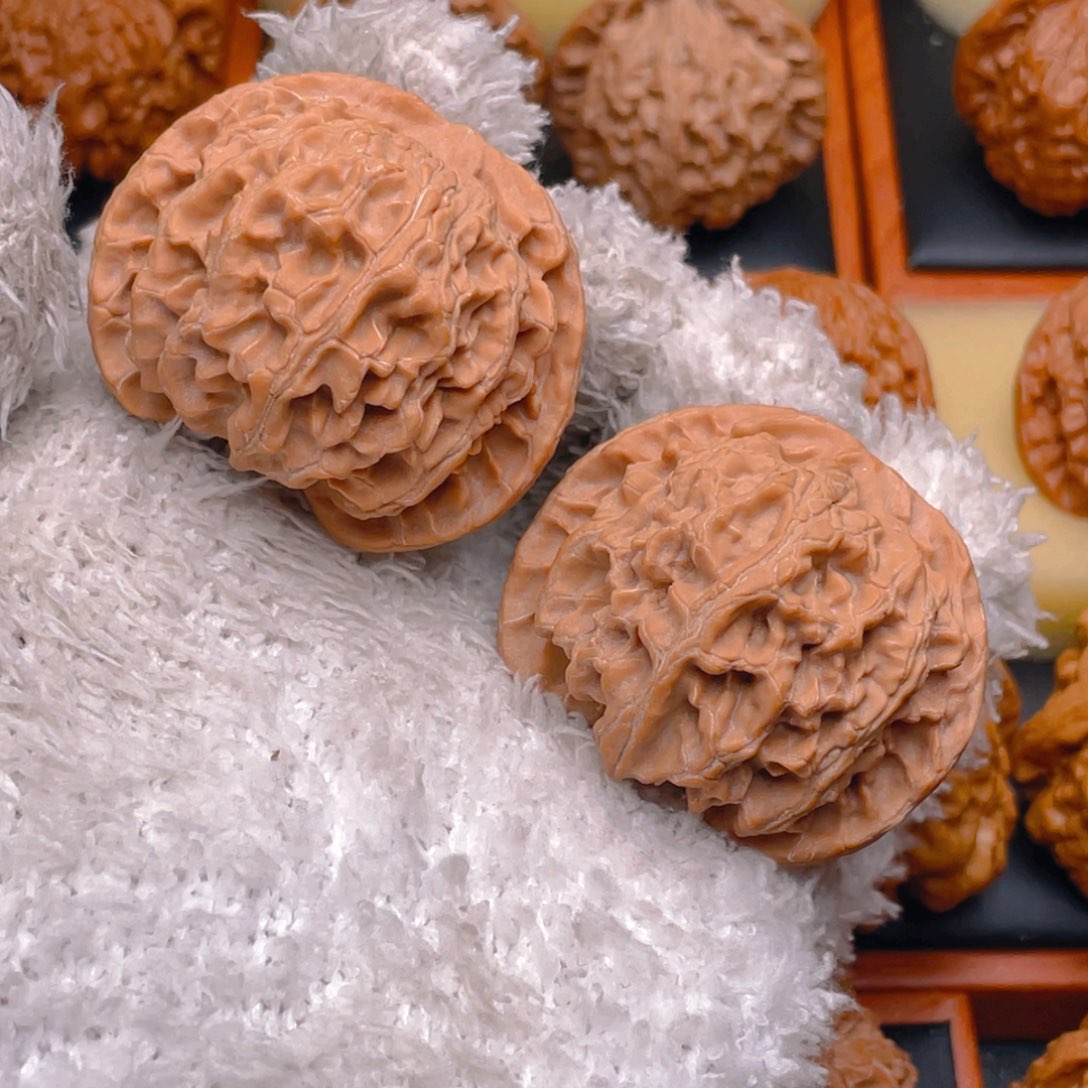 文玩核桃把件阿****塔46/47苹果园狮子头