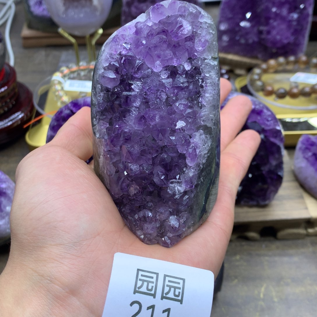 紫晶大型摆件（非配饰）未镶嵌