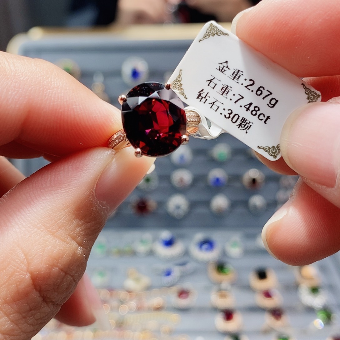 碧玺戒指18K金镶嵌7.48c t配钻