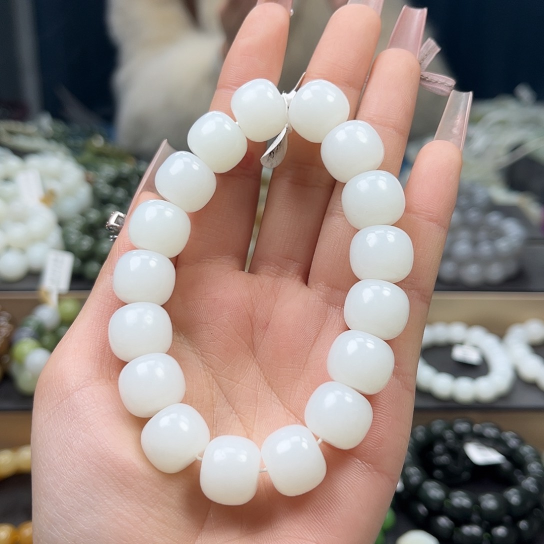 和田玉手链未镶嵌