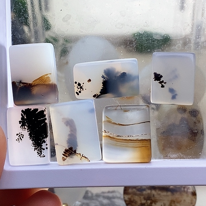 玛瑙/玉髓颈饰未镶嵌