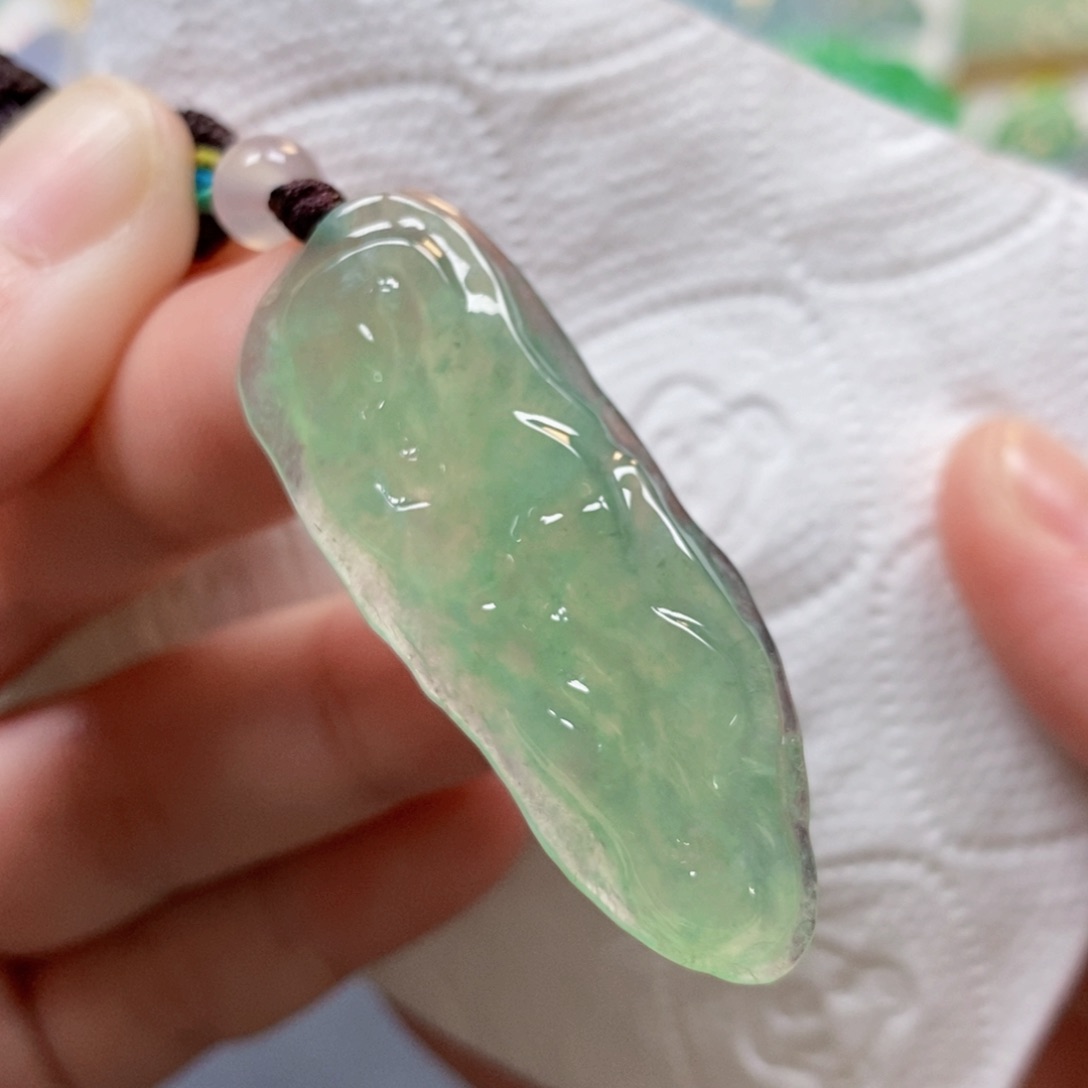 【闪购商品】翡翠吊坠(不含链)未镶嵌6352